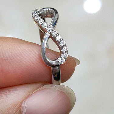 1.3mm Moissanite 925 Sterling Silver Infinity Number 8 Ring for Women  -  GeraldBlack.com