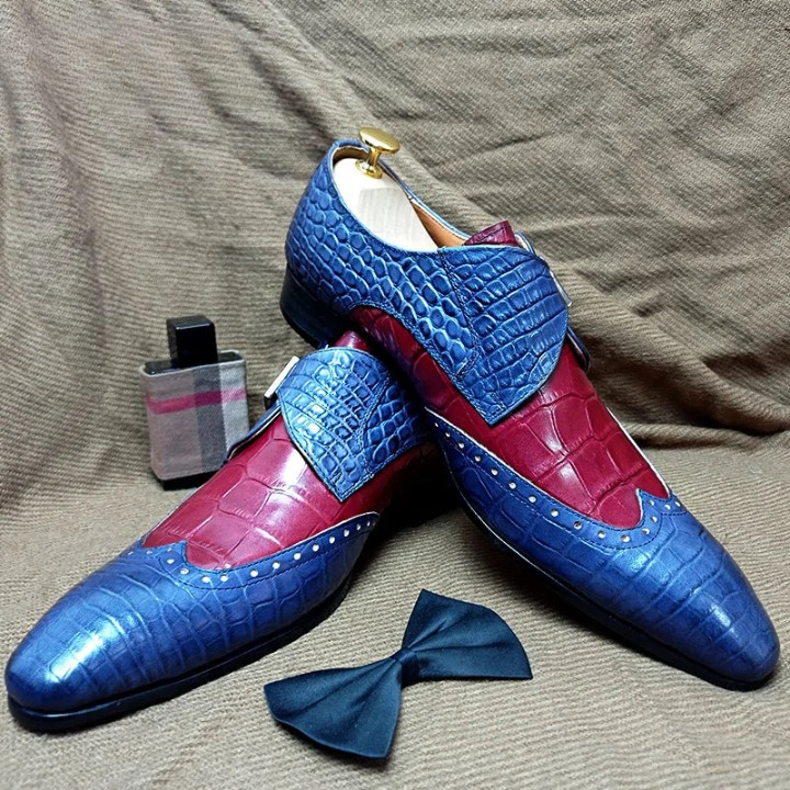Crocodile Pattern Formal Dress Shoes Designed For Evening Elegance photo