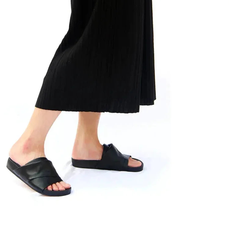 Women's Summer Luxury Style Genuine Leather Outdoor Flip Flop Slippers