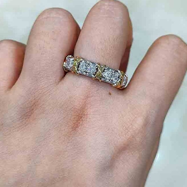 14k 18k Women's 3mm Round D VVS Moissanite Stone Engagement Rings  -  GeraldBlack.com