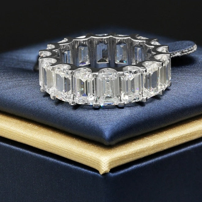 14k Or 18k White Gold 2x4mm Emerald Cut Moissanite Rings for Women  -  GeraldBlack.com