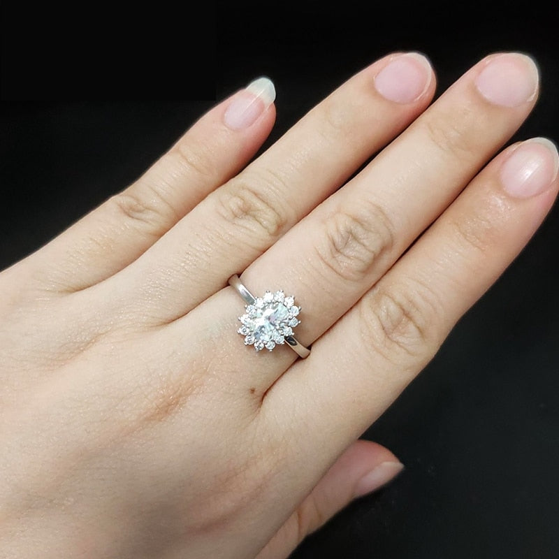 925 Sterling Silver Moissanite 1ct Oval Flower Wedding Ring for Women  -  GeraldBlack.com