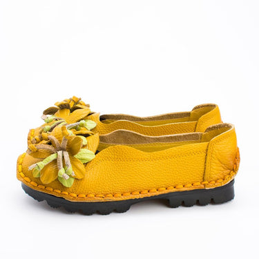 Casual Folk Women's Autumn Flowers Handmade Soft Flat Bottom Sandals Loafers - SolaceConnect.com
