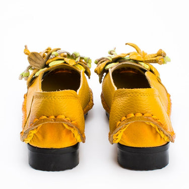Casual Folk Women's Autumn Flowers Handmade Soft Flat Bottom Sandals Loafers - SolaceConnect.com
