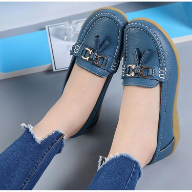 Casual Women's Plus Size Genuine Leather Slip-on Flats Moccasins Loafers - SolaceConnect.com
