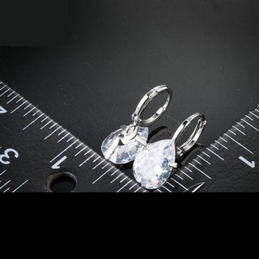 Classic Style Women's Pear Cut Clear Cubic Zirconia Water Drop Earrings - SolaceConnect.com