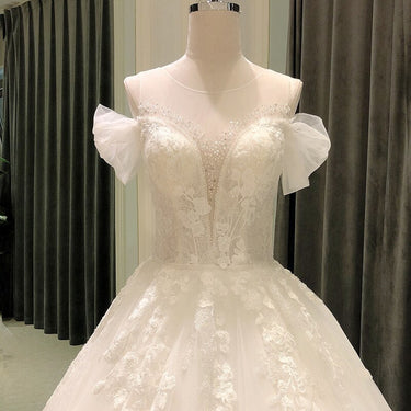 Elegant Lace Short Sleeve Crystal Bridal Wedding Gown Dresses for Bride - SolaceConnect.com