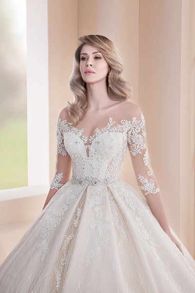 Elegant Scoop-Neck Half Sleeves Lace Wedding Dress for Women  -  GeraldBlack.com