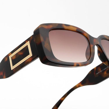 Elegant Women's Classic Black Retro Fashion Medium Square Sunglasses - SolaceConnect.com