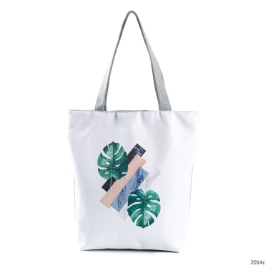 Large Capacity Women Animal Printed Canvas Tote for Beach Use  -  GeraldBlack.com