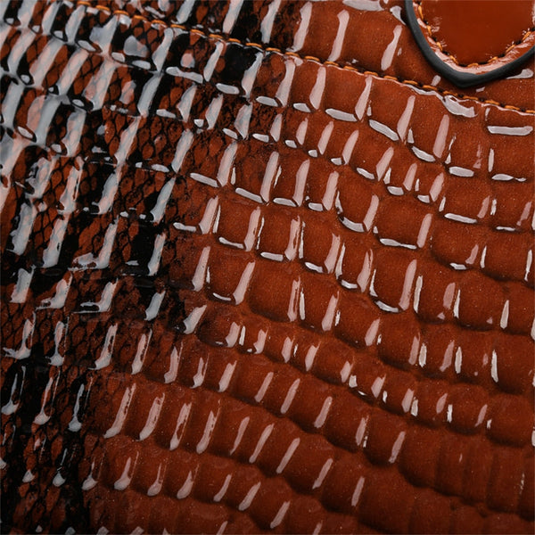 Luxury Designer Alligator Pattern Black Shoulder Crossbody Bag for Women on Clearance  -  GeraldBlack.com