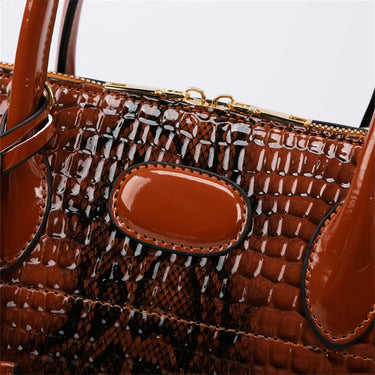 Luxury Designer Alligator Pattern Black Shoulder Crossbody Bag for Women on Clearance  -  GeraldBlack.com