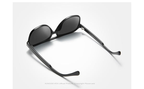 Men's Square Retro Carbon Fiber Gradient Polarized Sunglasses - SolaceConnect.com
