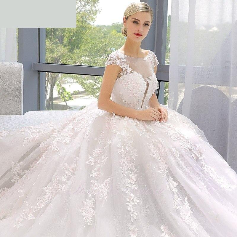 Scoop Neck Sleeveless Lace Ball Gown Wedding Dresses with Appliques  -  GeraldBlack.com