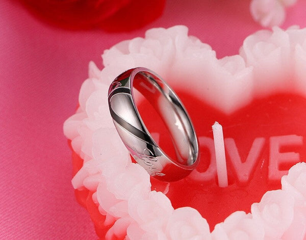 Stainless Steel Heart Alliance Silver Color Couple Ring for Men and Women  -  GeraldBlack.com