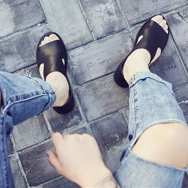 Summer Men's Real Leather Open Toed Buckle Strap Beach Slippers Sandals - SolaceConnect.com