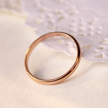 Titanium Steel Rose Gold Color Anti-Allergy Smooth Couple Wedding Ring  -  GeraldBlack.com