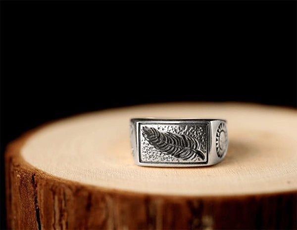Vintage Retro Luxury Men's Solid Engraved Leaves Sword Sterling Silver Ring - SolaceConnect.com