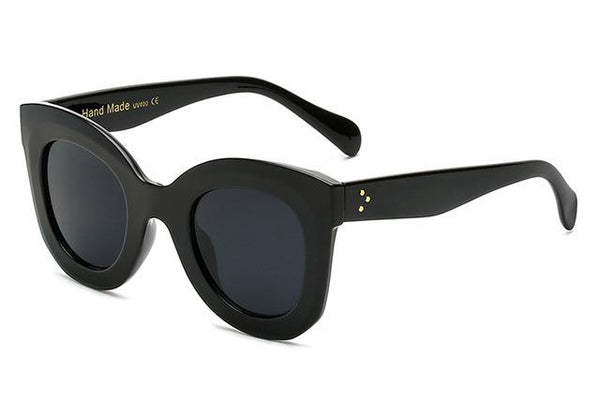 Women's Big Frame Designer Shades Vintage UV400 Sunglasses with Rivet - SolaceConnect.com