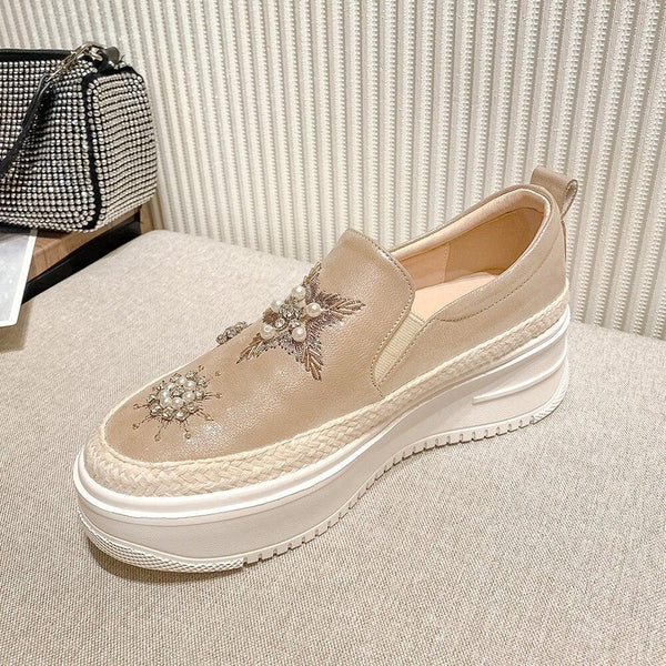 Women's Full Grain Leather Snowflake Slip-on Round Toe Flats Loafers Shoes - SolaceConnect.com