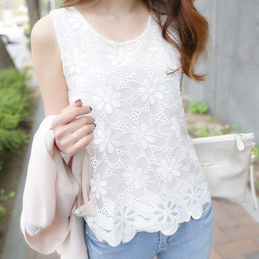 Women's Plus Size Sexy Sleeveless Lace Floral V-Neck Elegant Blouse - SolaceConnect.com