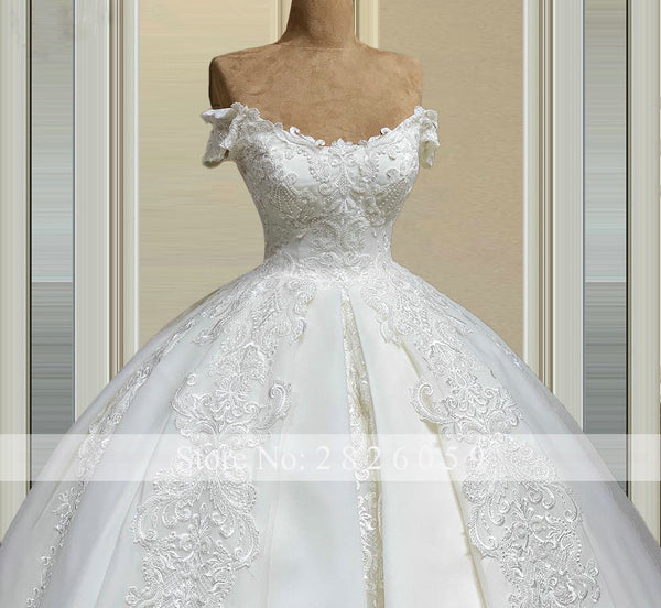 Women's Scoop-Neck Ball Gown Off The Shoulder Lace Appliques Wedding Dress  -  GeraldBlack.com